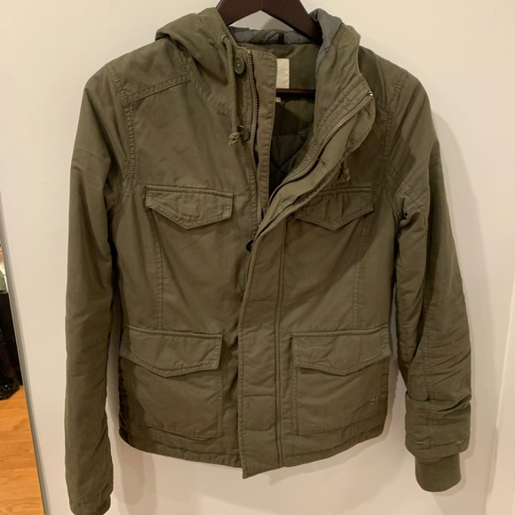 Aritzia army green jacket waist length - Picture 1 of 3